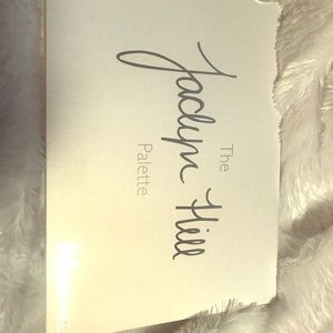 Jaclyn hill palette